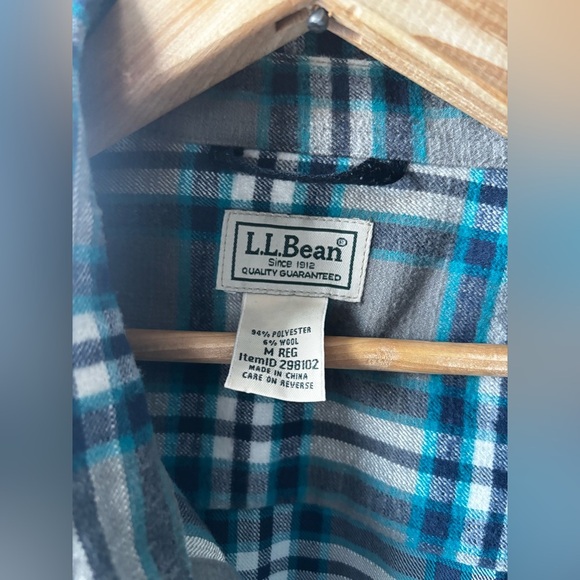 L.L BEAN | mens performance flannel | size medium - Picture 5 of 6